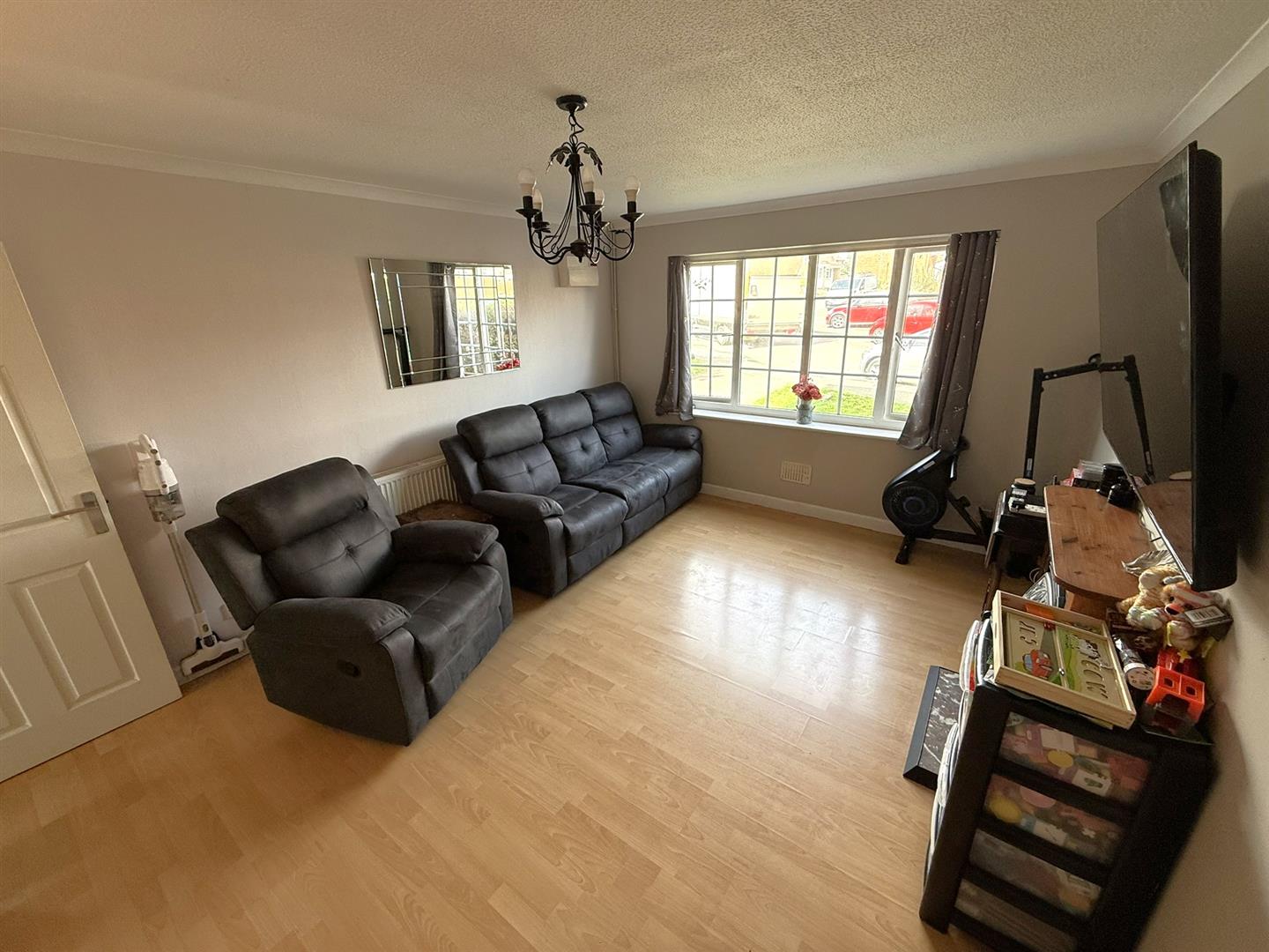 James Close, Chippenham